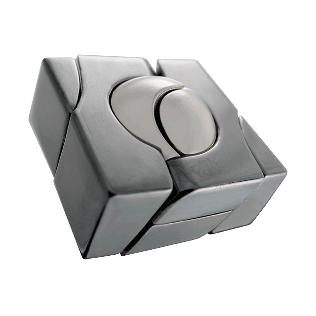 De Huzzle Cast Marble is een metalen 3D puzzel vierkant met een bolvormig middenstuk van verstrengelde stukken die een uitdagende taak vormen om los te koppelen.