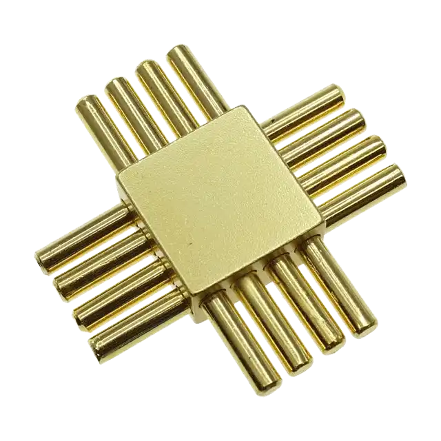 De CPU 3D breinbreker bestaat uit metalen stukken in de vorm van een complexe, technische puzzel die op ingenieuze wijze in elkaar passen.