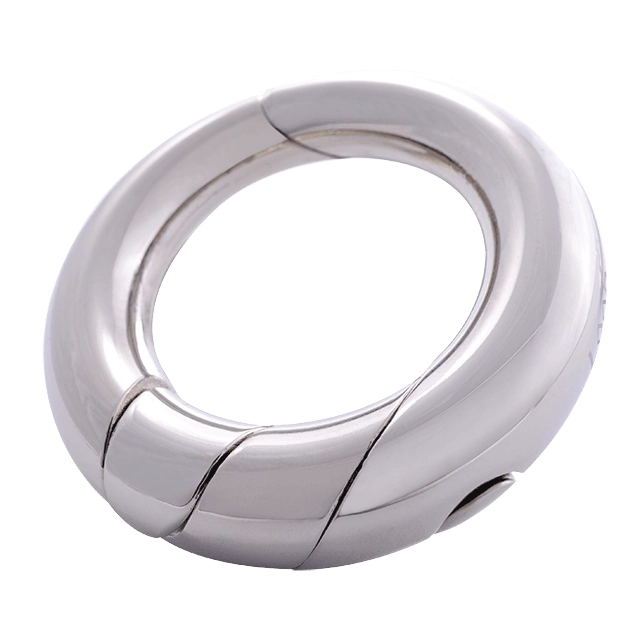 3D breinbreker puzzel Huzzle Cast Loop, met ingewikkeld, metalen ontwerp en draaiende delen, uitdagend voor puzzelliefhebbers.
